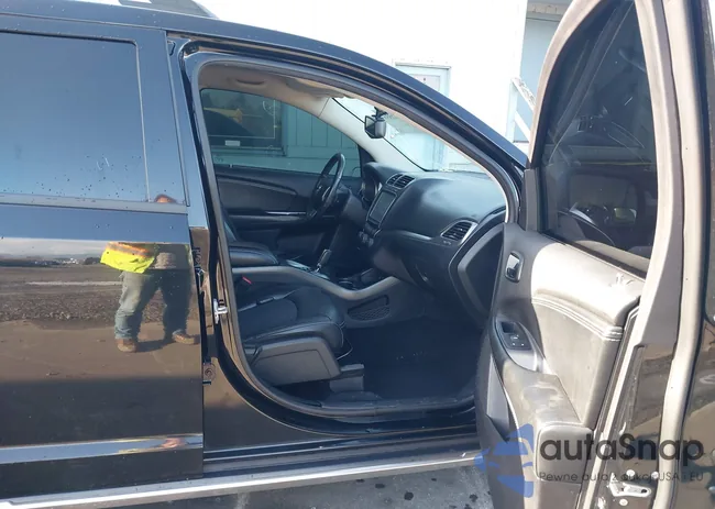 3C4PDDGG6HT553473: 43942898