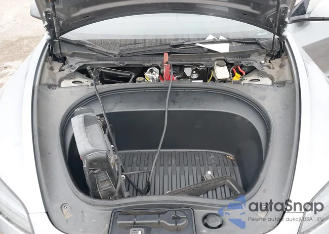 5YJ3E1EB3SF898502: 43942904