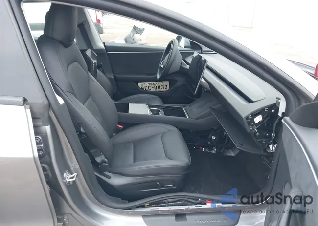 5YJ3E1EB3SF898502: 43942904