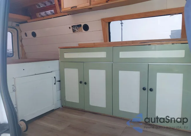 1FDRE14LXWHA79797: 43943222