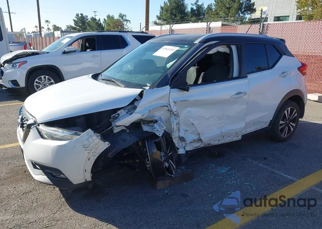 3N1CP5CU2JL526318: 43943224