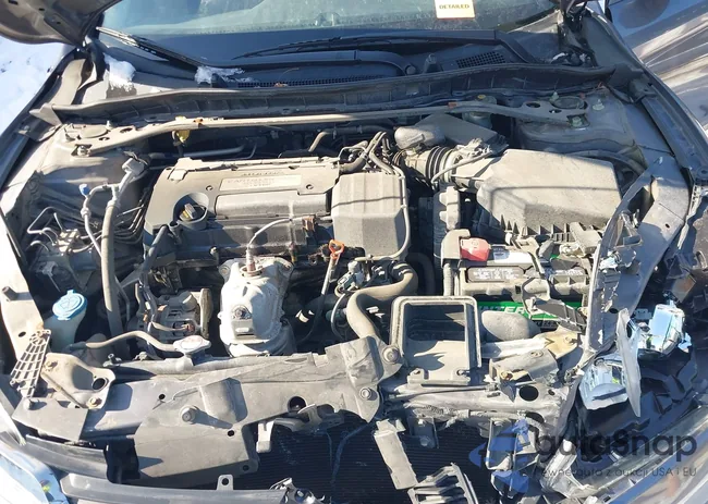 1HGCR2F76FA116049: 43943295