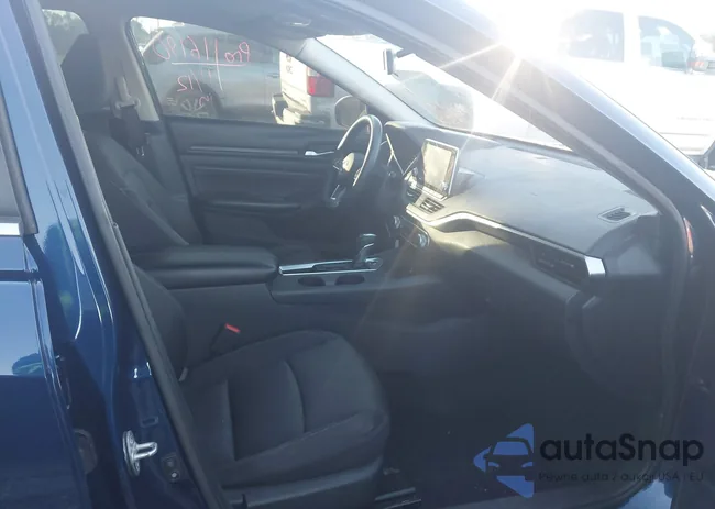 1N4BL4BV9KC103411: 43942585