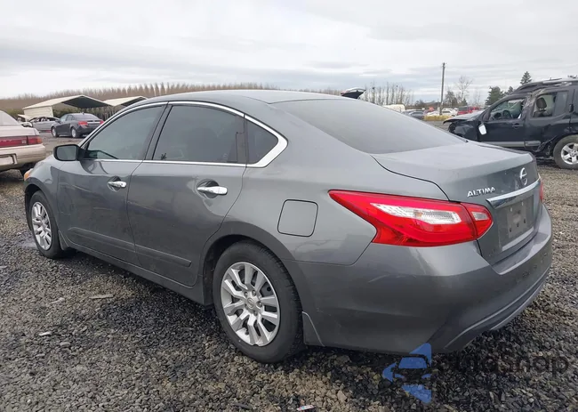 1N4AL3APXHC213580: 43942622