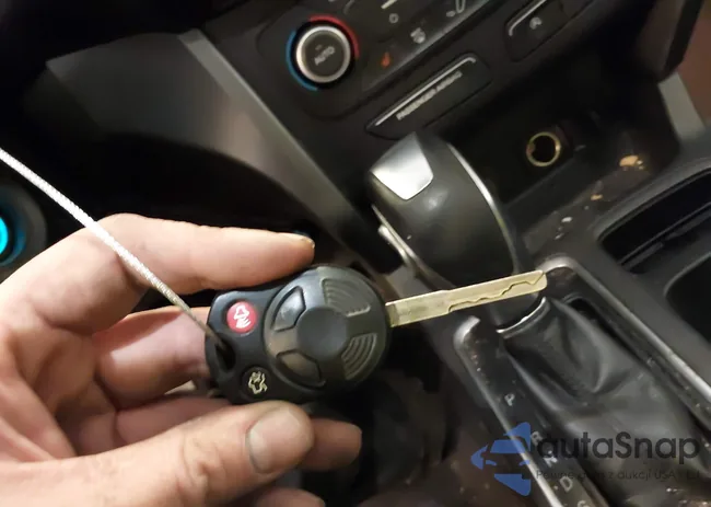 1FMCU0HD4JUC68774: 43943786