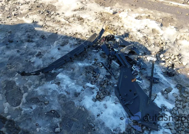 LVYA22MLXJP047861: 43943815