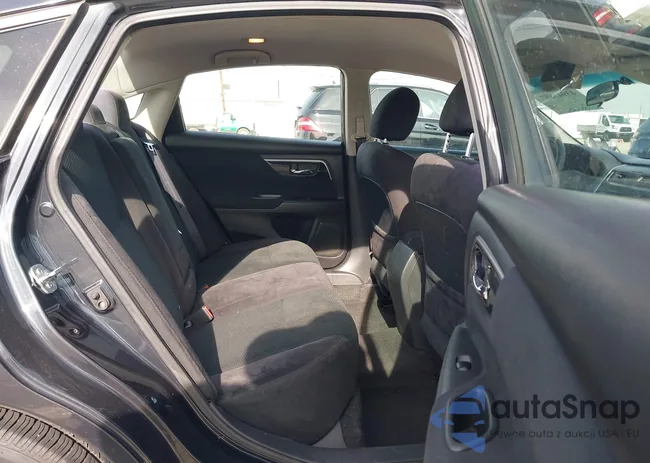 1N4AL3AP2EC325530: 43943887