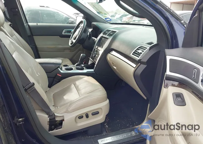 1FMHK7F82BGA60693: 43944166