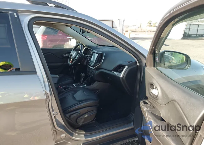 1C4PJMBS8GW224870: 43944228