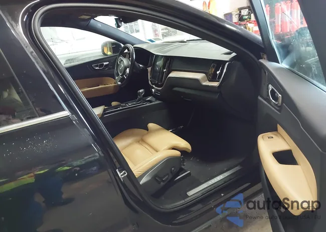 LYV102RL2KB280233: 43944326