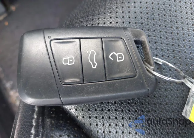 3VWG57BU9KM083434: 43943508