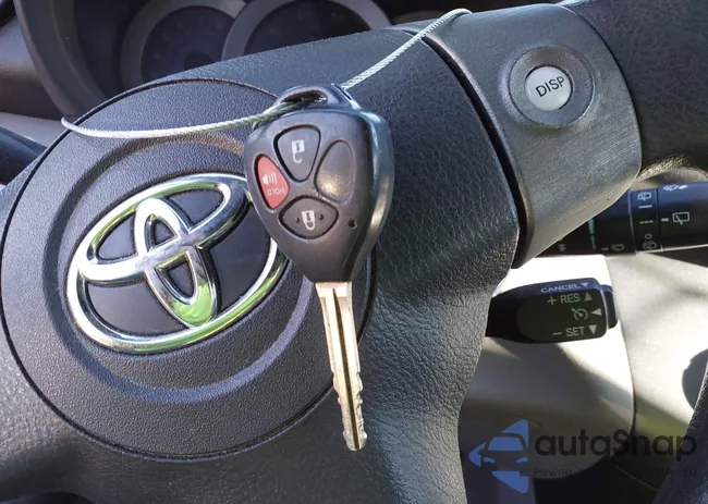 JTMBF33V295005460: 43943599