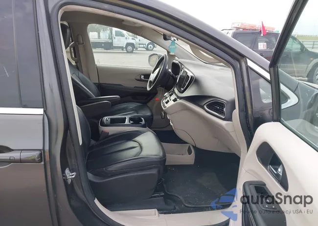 2C4RC1BG9NR178887: 43943625