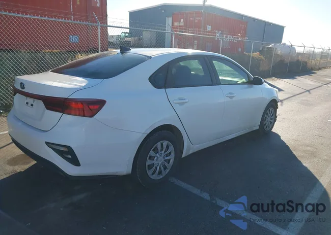 3KPF24AD4KE132928: 43943635