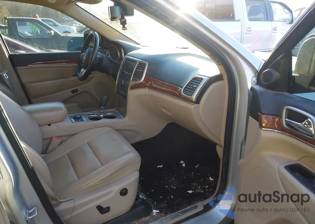 1C4RJFBG8DC522414: 43943741