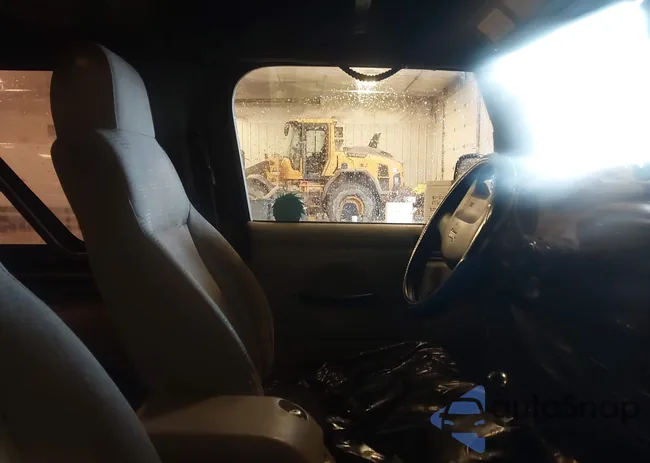 1J4FA69S35P302275: 43944795