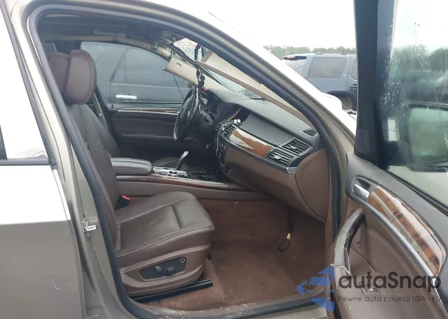 5UXFE43538L009553: 43944828