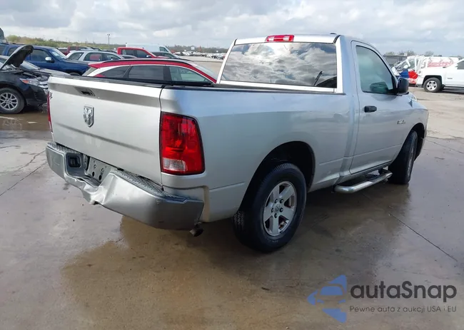 3D7JB1EK3AG101650: 43944835