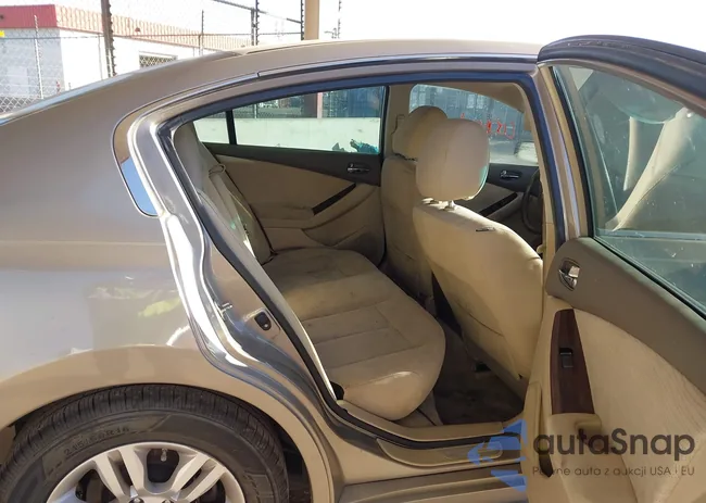 1N4AL2AP9CN567517: 43944853