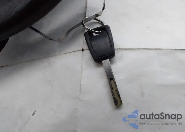 1G1PC5SB3E7122084: 43944903