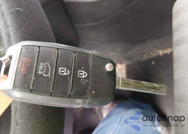 KNDPMCAC0H7221405: 43944908