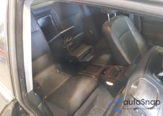 WBAKF5C51BE656383: 43944957