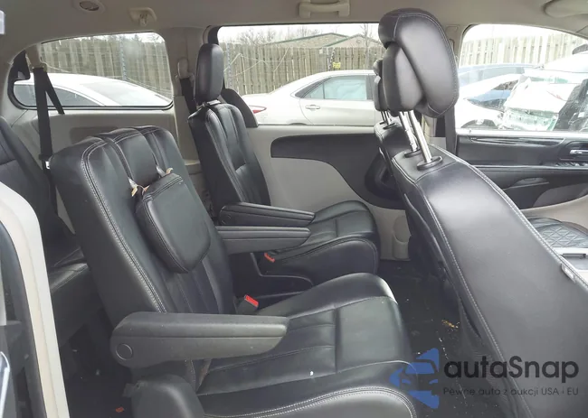 2C4RC1BG7ER208842: 43944989