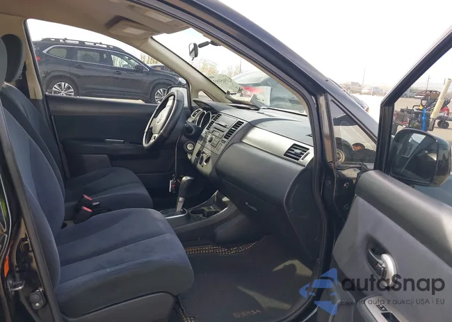 3N1BC13E39L453674: 43945093