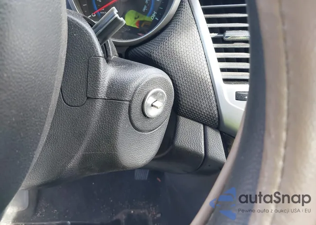 1G1PE5SB5G7149381: 43945149