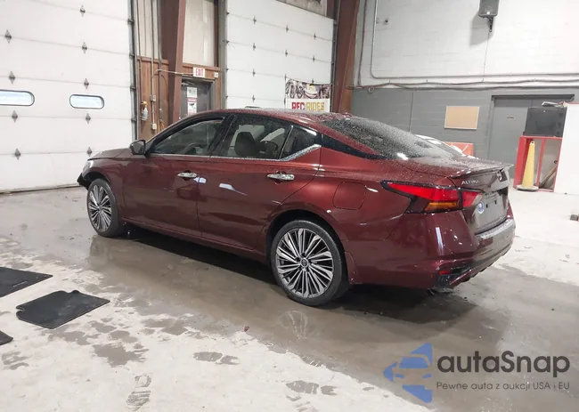 1N4BL4EW1PN420910: 43945185