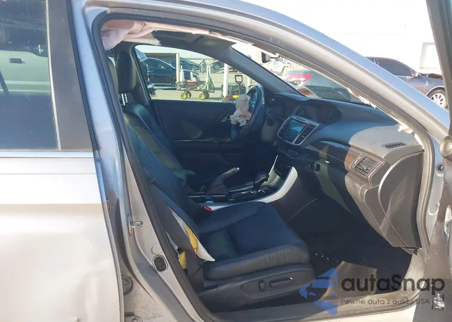 1HGCR2F86HA020417: 43945221