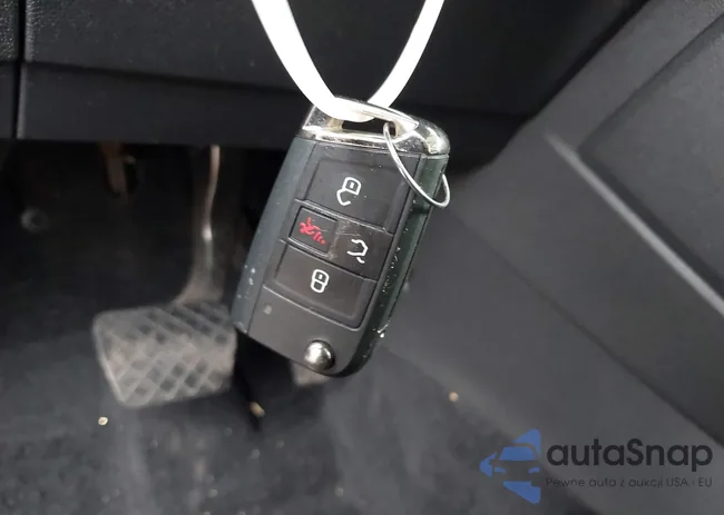 3VV2B7AX6MM067360: 43945331