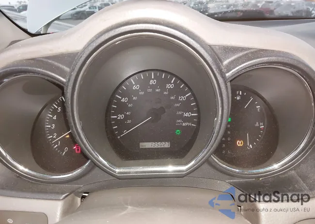 2T2GK31U88C032266: 43944372