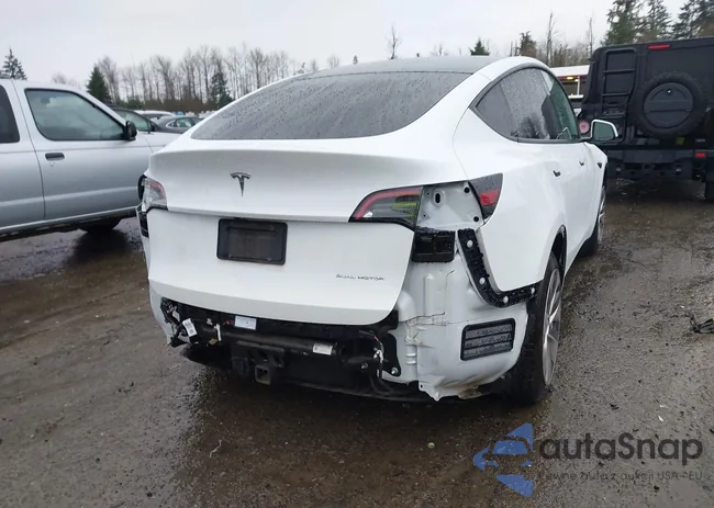 5YJYGAEE0MF214146: 43944433