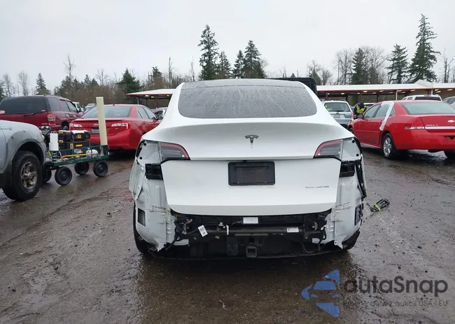 5YJYGAEE0MF214146: 43944433