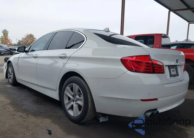 WBAXG5C56DD233777: 43944559