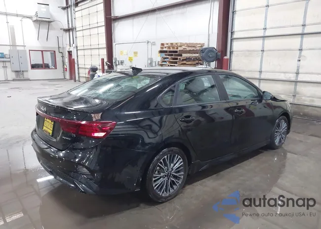 3KPF54AD3RE714245: 43944585