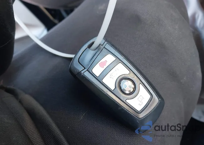 5UXXW3C5XG0R22810: 43944687