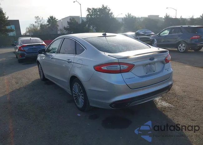 3FA6P0K9XER152446: 43944711