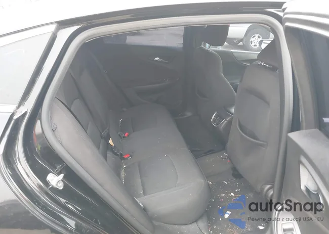 1G1ZD5ST8KF143240: 43944742