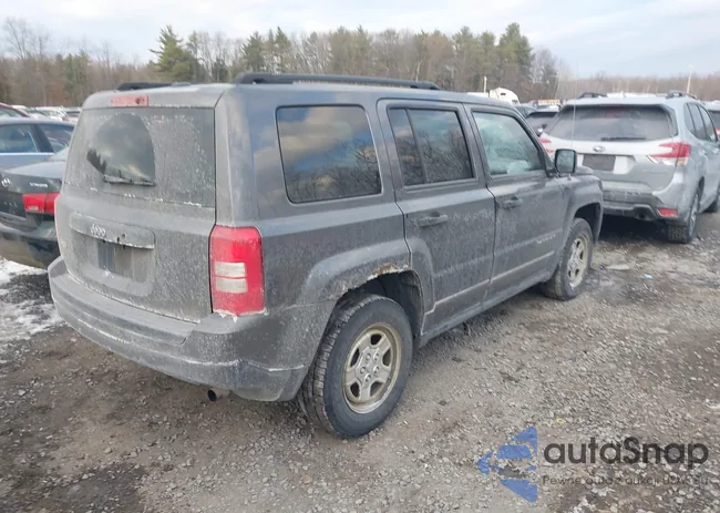 1C4NJRBB3GD692523: 43945789