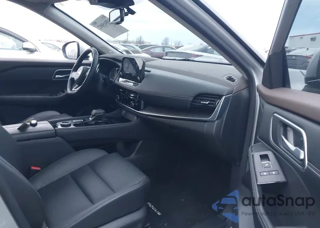 JN8AT3CB9MW223154: 43945802