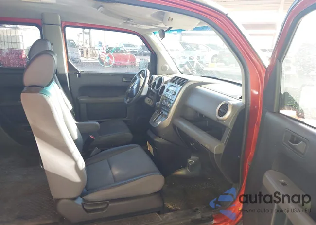 5J6YH18554L008997: 43945804