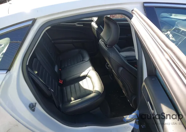 3FA6P0HD4FR292232: 43945954