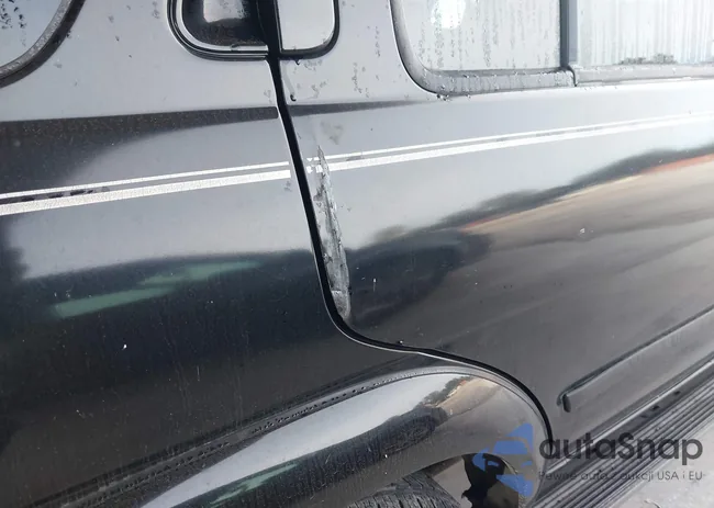 JN8DR09X04W803373: 43945963