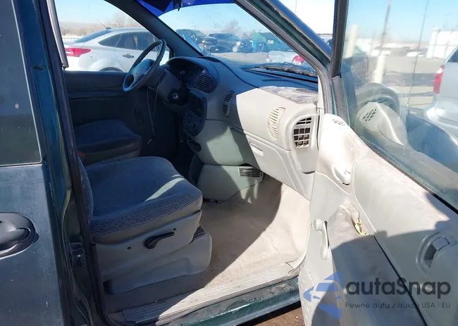 2P4FP25B1TR831704: 43946067