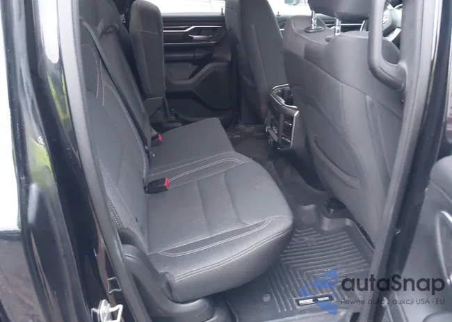 1C6SRFBT9KN875471: 43946146