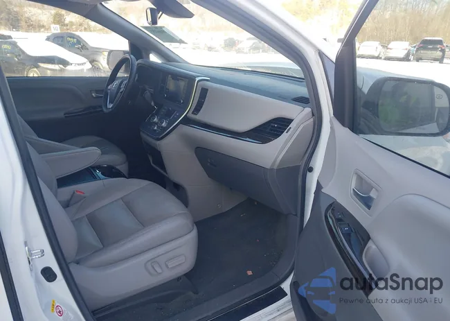 5TDYZ3DC3JS941908: 43946153