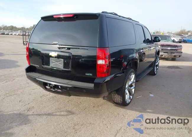 1GNSKJE72CR303237: 43946293