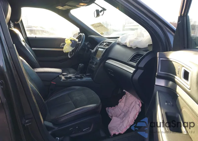 1FM5K8D87JGA65379: 43946323